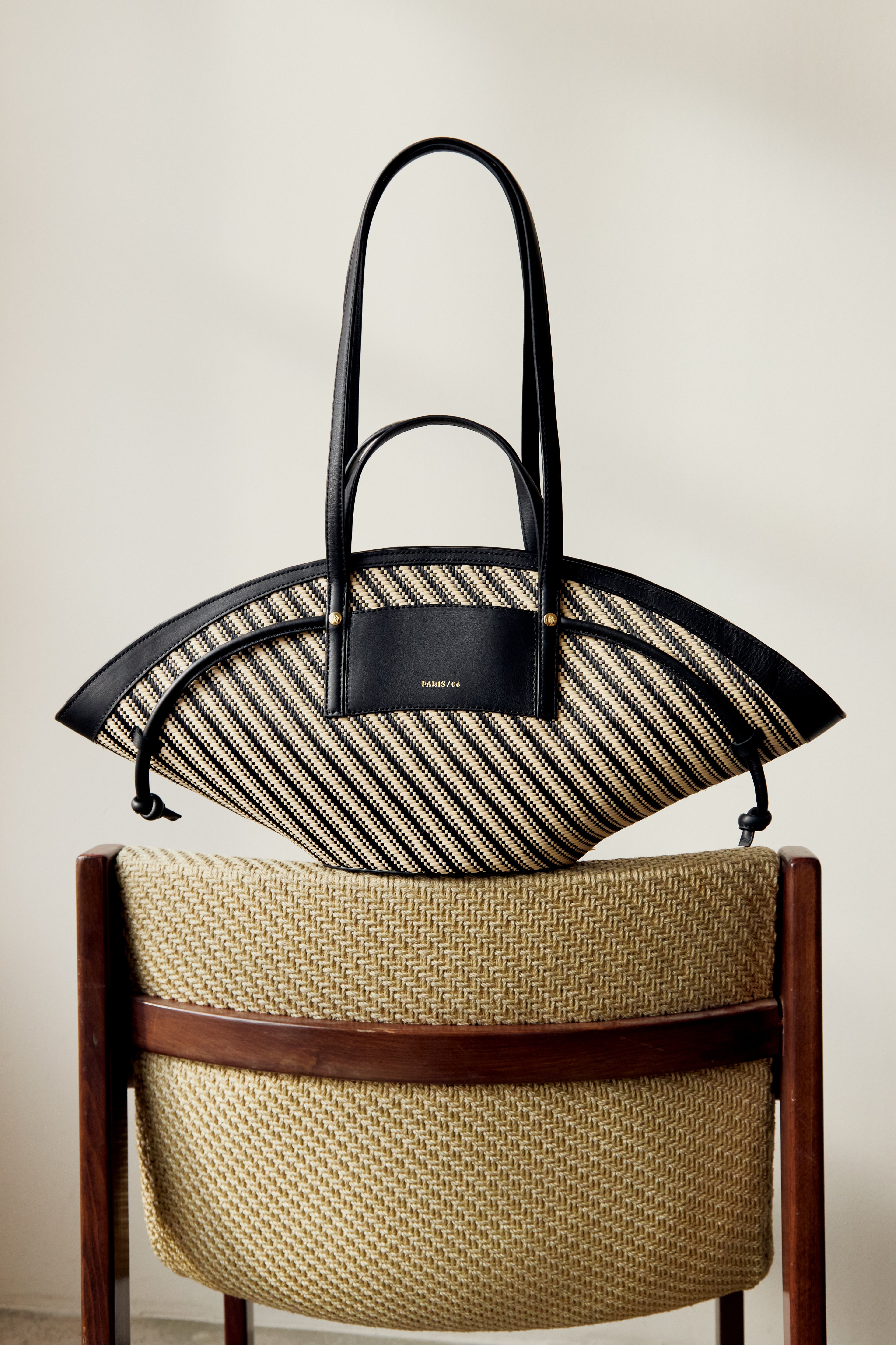 RIVIERE STRIPES BLACK BASKET